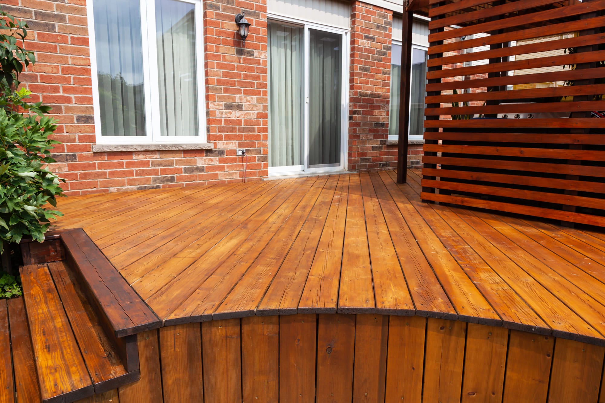 Expert Deck Staining in Richmond, VA | Slocum Painting